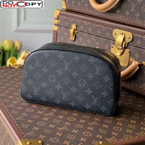 louis vuitton black toiletry bag